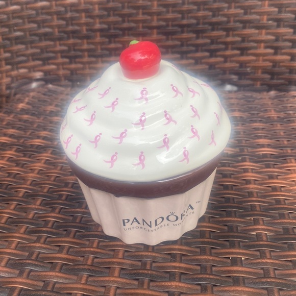 Pandora Ceramic Cupcake Jewelry Box - Picture 1 of 7
